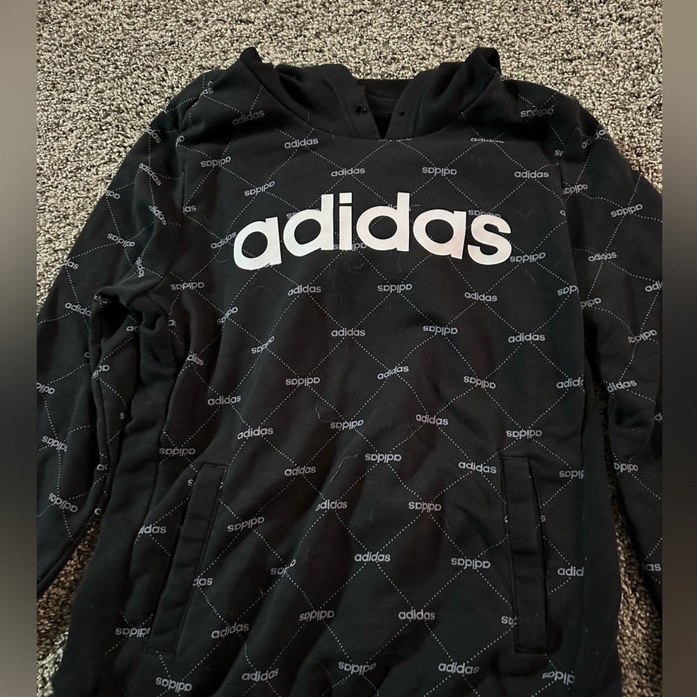 Adidas Sweatshirt